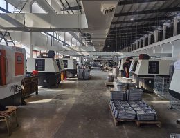 perumahan aluminium kosong