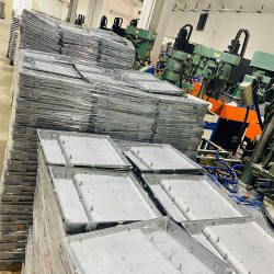 die-cast-perumah-lampu sorot